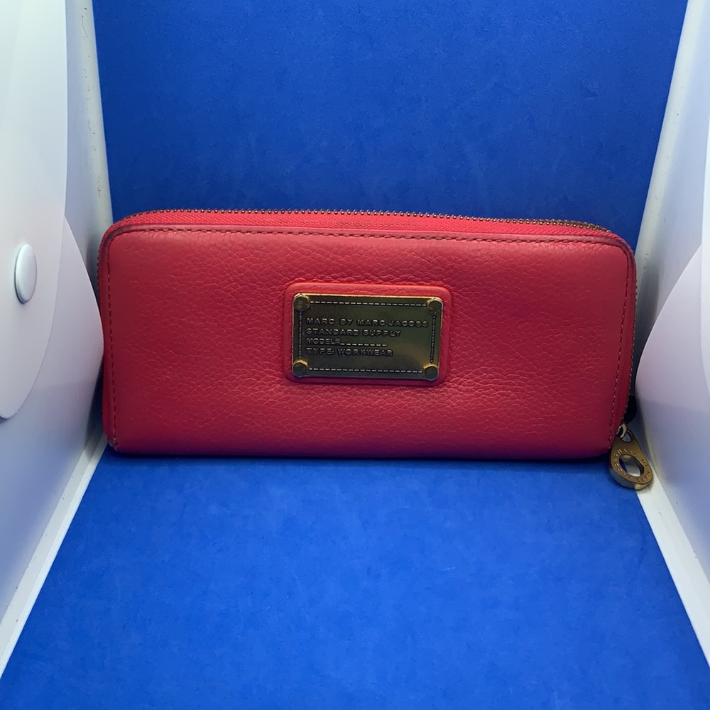 Marc By Marc Jacobs Pink Leather signature‎ zippy Wallet